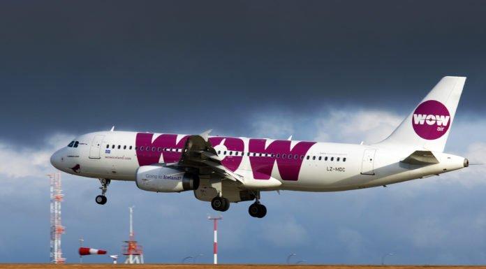 WOW air A320