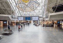 CHECK-IN FOR MORNING FLIGHTS OPENS AT MIDNIGHT AT KEFLAVIK AIRPORT