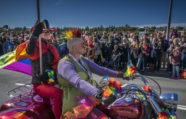 LGBTQ-FRIENDLY REYKJAVÍK LGBTQ-FRIENDLY REYKJAVÍK