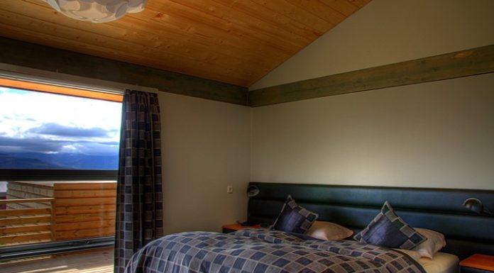 3% increase in overnight stays in hotels in December