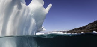 GREENLAND: THE ROAD TO SUSTAINABLE TOURISM DEVELOPMENT Greenland Glacier