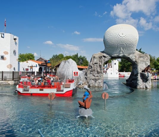 Take a record breaking visit to the original LEGOLAND in Denmark