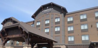 COUNTRY INN & SUITES BY RADISSON OPENS NEW HOTEL NEAR GLACIER NATIONAL PARK