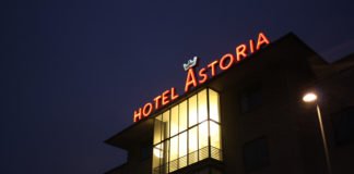 HOTEL ASTORIA REGAINES ITS FAME