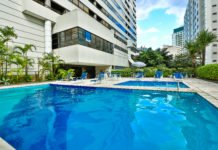 Radisson Paulista pool