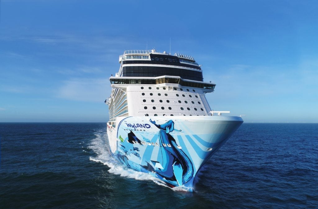 Norwegian Bliss Becomes Largest Passenger Ship to Traverse Panama Canal During Her Inaugural Tour