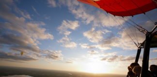 Delegation from Singapore at Stockholm Arlanda to learn about bio aviation fuel