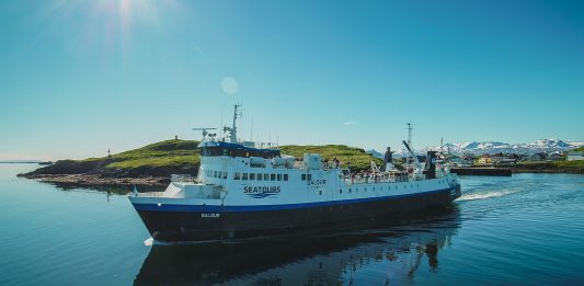 Ferry Baldur crosses Breidafjördur Bay daily from Stykkisholmur on the Snæfellsnes peninsula to Brjanslaekur in the north.