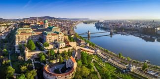 THE EUROPEAN TRAVEL COMMISSION REPORTS GROWTH MOMENTUM TOWARDS THE PEAK TRAVEL SEASON