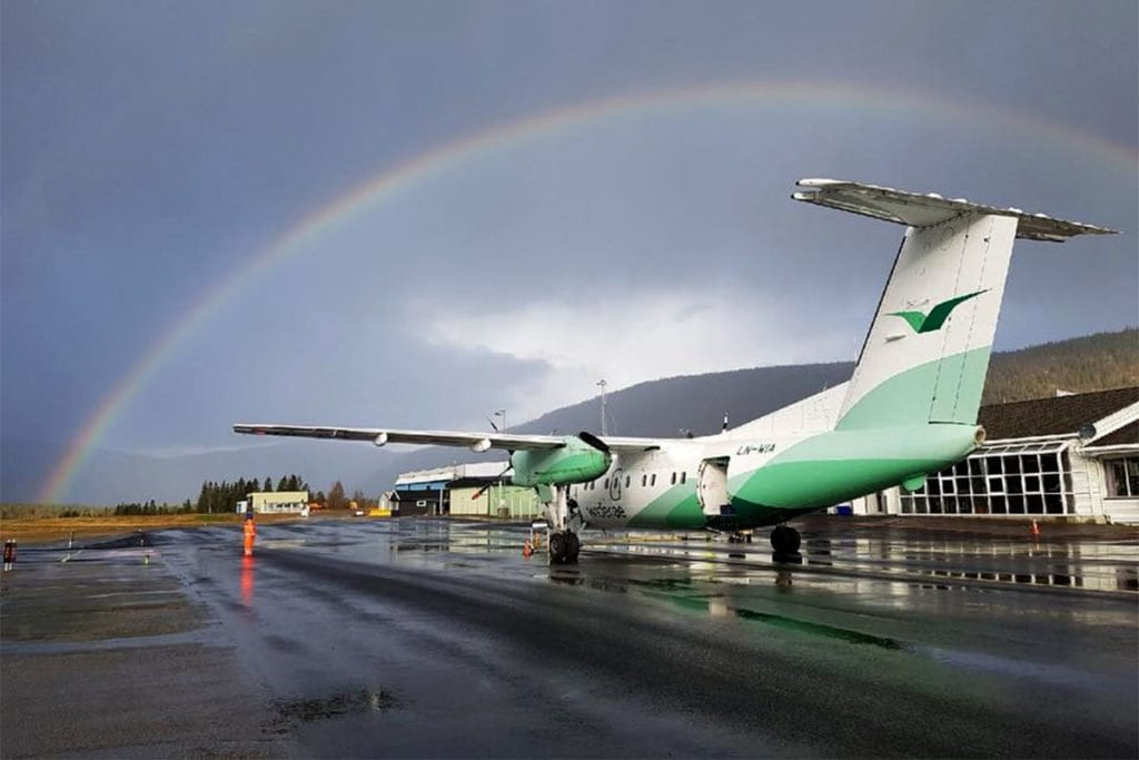 Widerøe scores in England