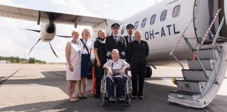 Finavia and Finnair fulfilled a senior citizen’s dream: Lempi Meskus, 92, visited an airplane for the first time in her life
