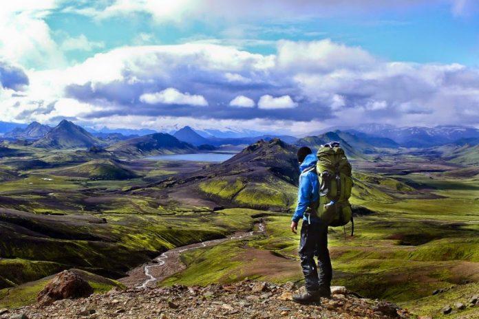 Hiking Iceland Hiking Iceland: The Top Routes and What to Bring