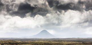 In Iceland Overnight stays in July unchanged between years