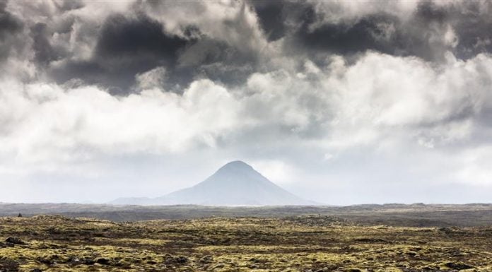 In Iceland Overnight stays in July unchanged between years